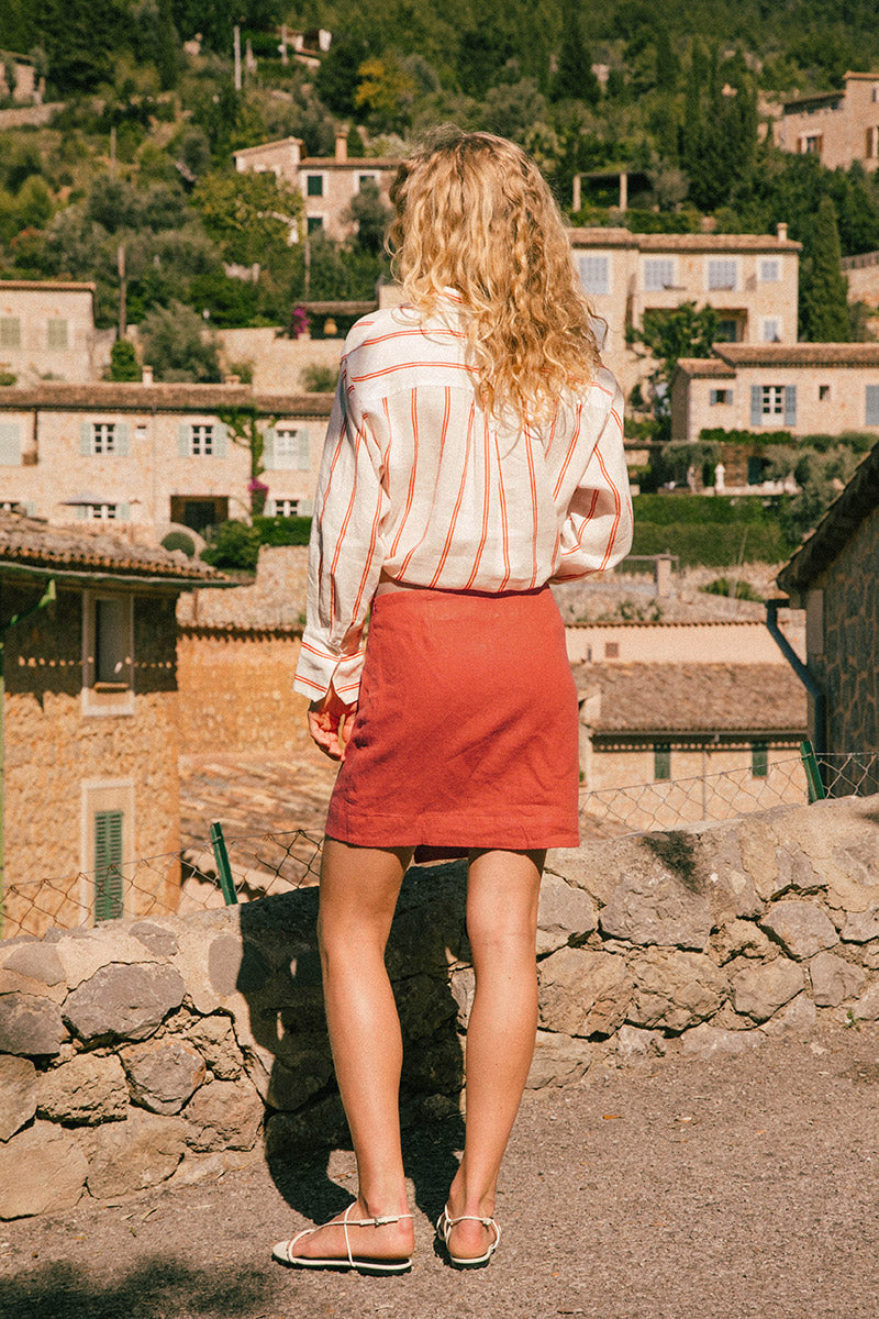 Mini low rise linen skirt