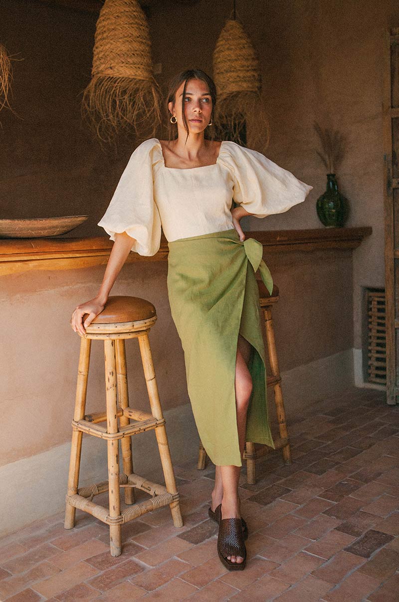 Chic cream linen structured bodice top