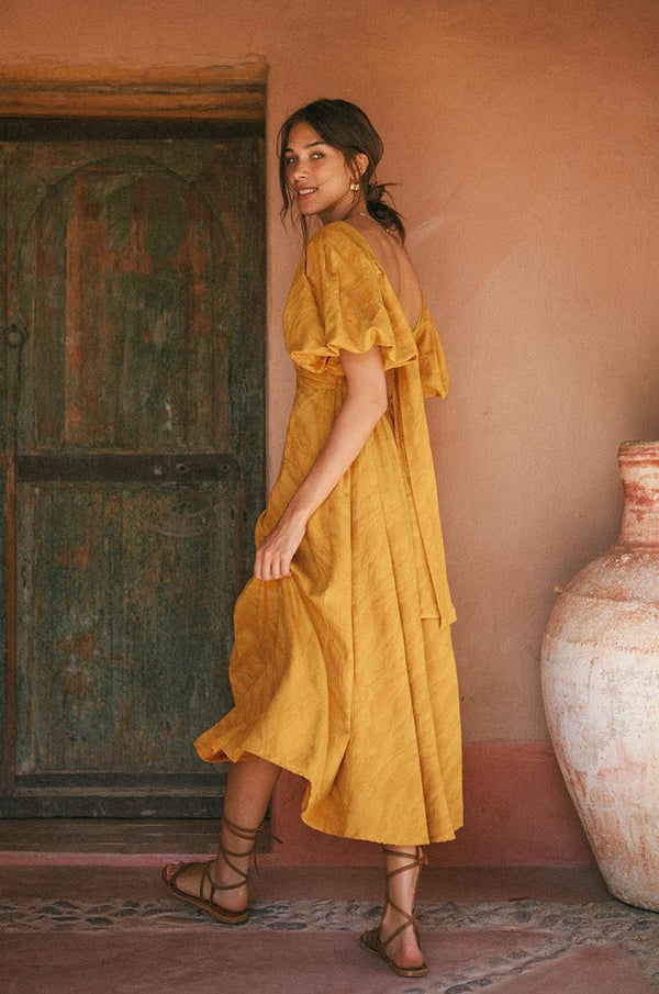 2-way Puff Sleeves Textured Dress (Marigold)