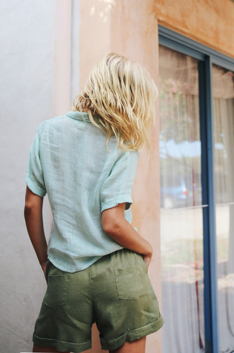 Box cut linen shirt - soft green
