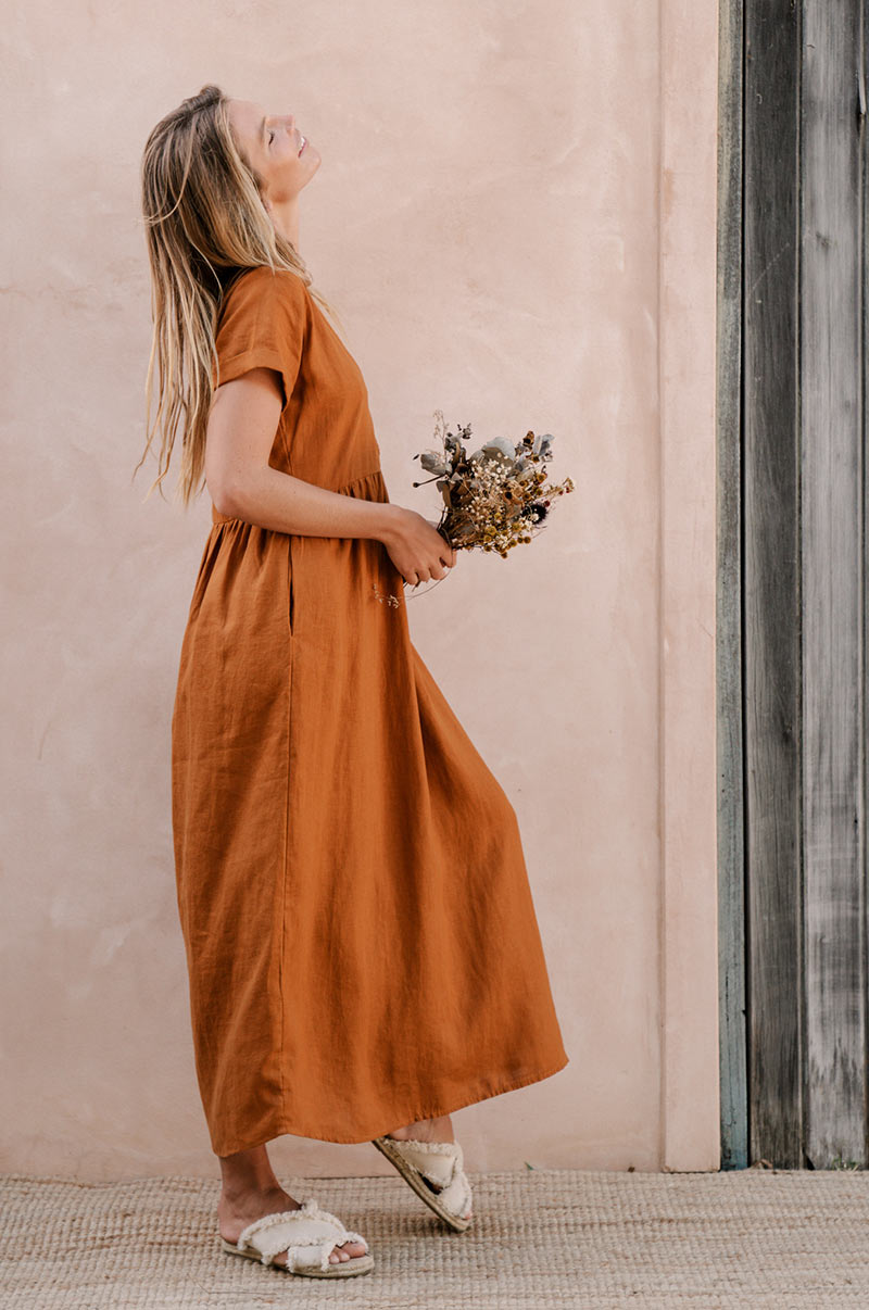 Maternity wear - autumn orange loose linen dress
